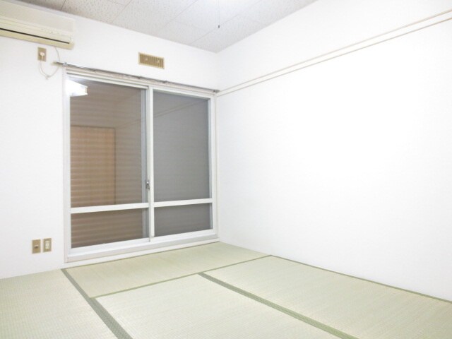 物件内観写真13　(居室)