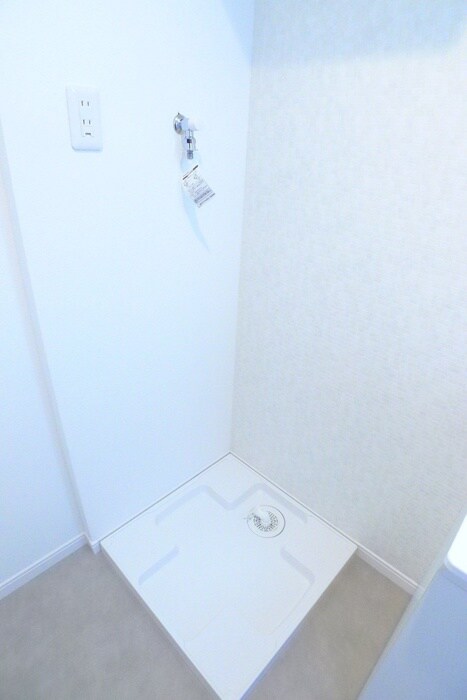 物件内観写真21　(洗濯機置場)