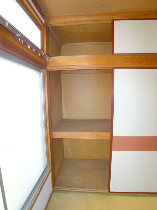 物件内観写真12　(収納)