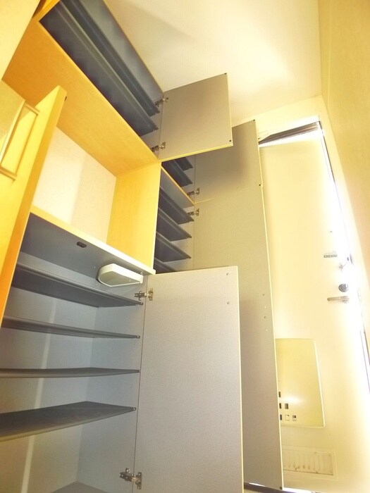 物件内観写真12　(靴箱)