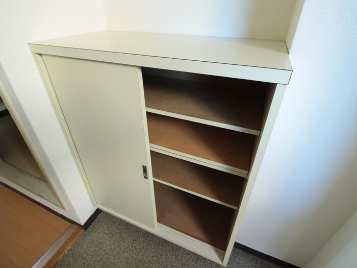 物件内観写真8　(靴箱)