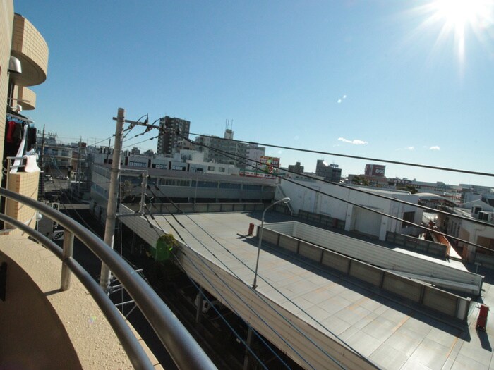 物件内観写真18　(室内からの展望)