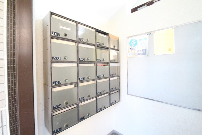 物件外観写真6　(建物設備)