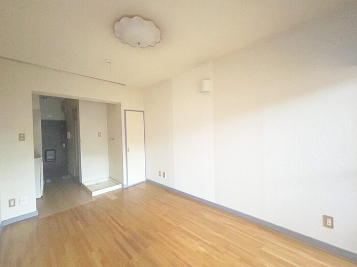 物件内観写真6　(居室)