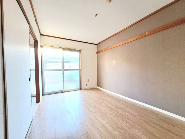 物件内観写真8　(居室)