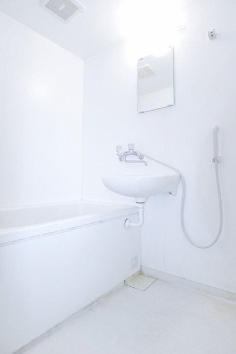 物件内観写真12　(バス／シャワールーム等)