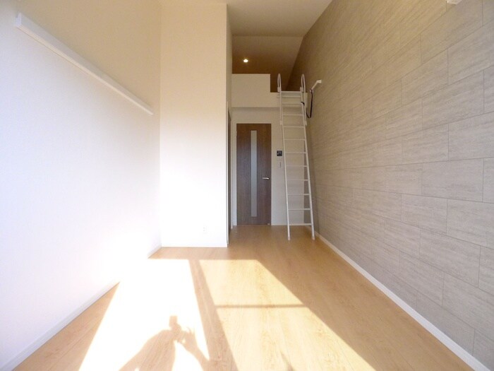 物件内観写真8　(居室)