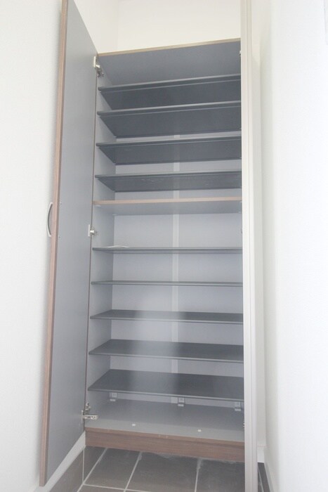 物件内観写真11　(靴箱)