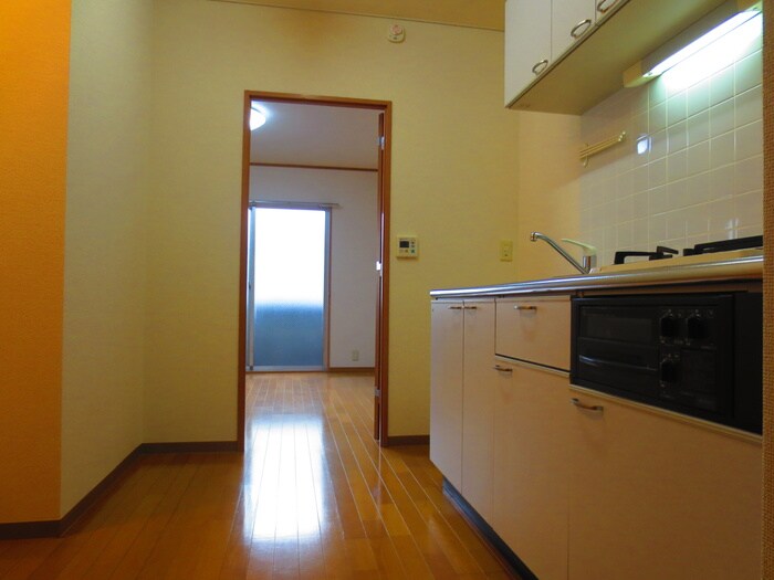 物件内観写真8　(廊下)