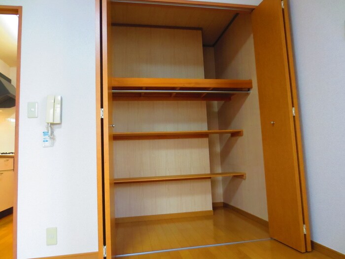 物件内観写真13　(収納)