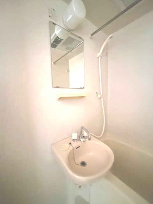 物件内観写真13　(洗面)