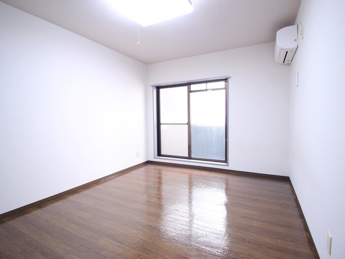 物件内観写真6　(居室)