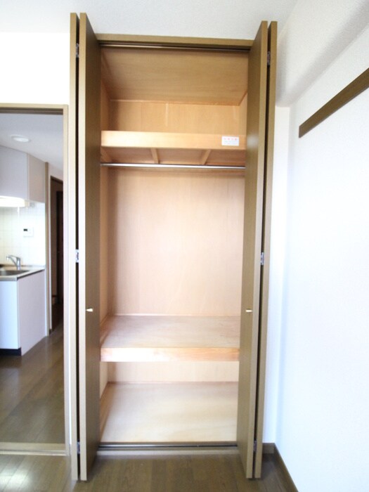 物件内観写真17　(収納)