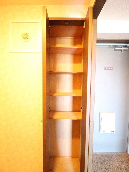 物件内観写真18　(収納)