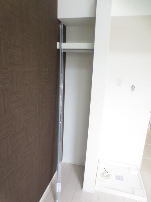 物件内観写真13　(収納)