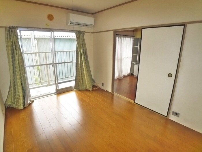 物件内観写真6　(居室)