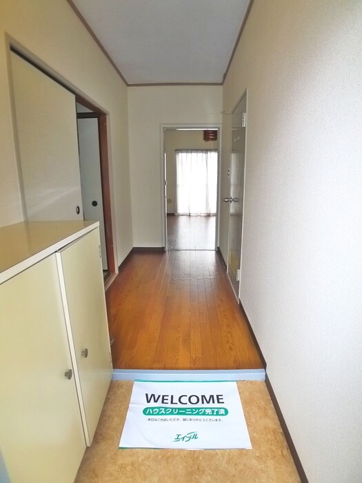 物件内観写真10　(廊下)