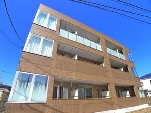 ＥＡＳＴ　ＬＥＡＦ外観写真