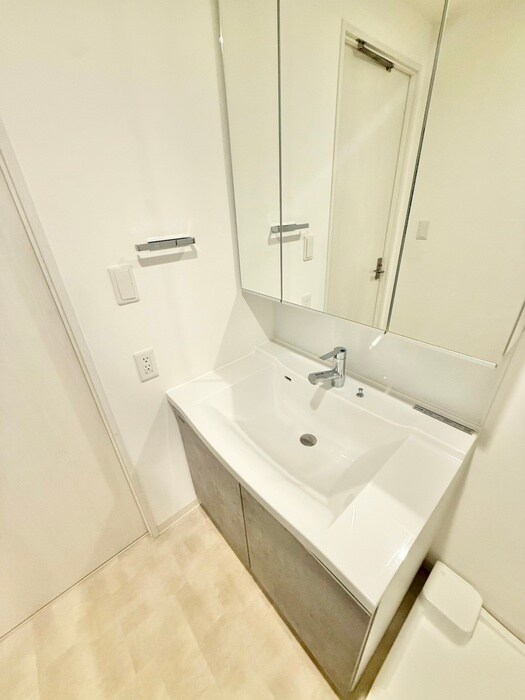 物件内観写真11　(洗面)