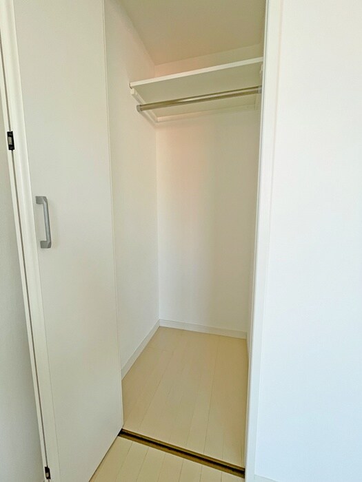 物件内観写真13　(収納)