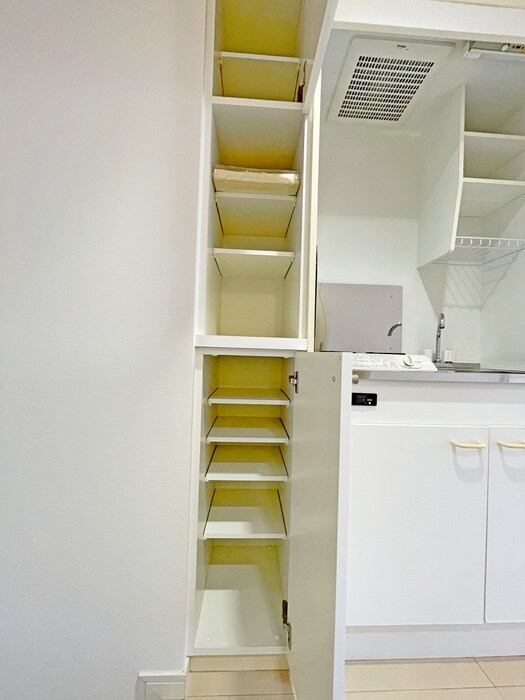 物件内観写真16　(靴箱)