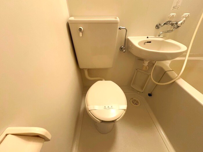 物件内観写真15　(トイレ)