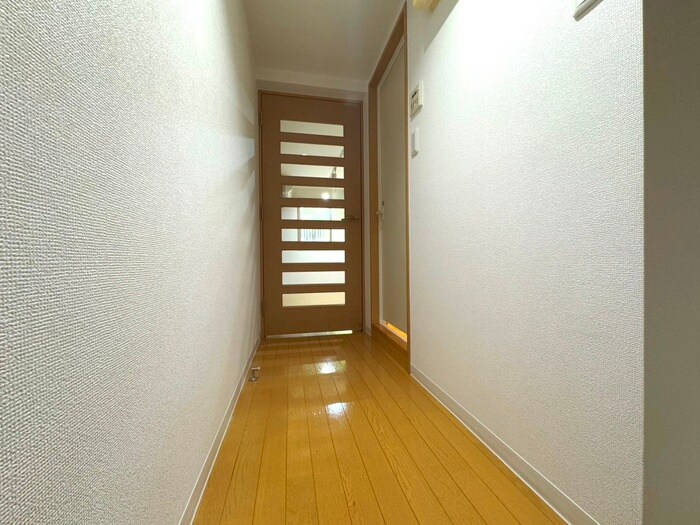 物件内観写真21　(廊下)