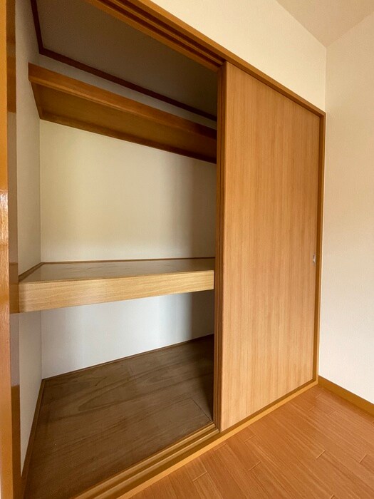 物件内観写真12　(収納)