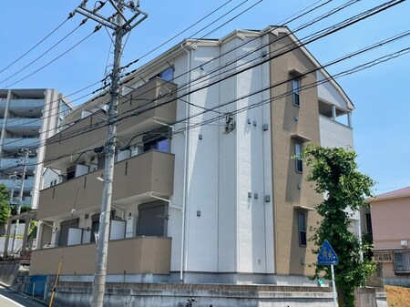 コリーヌ市ヶ尾外観写真