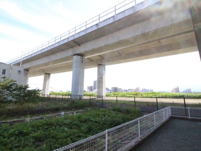 物件内観写真22　(室内からの展望)