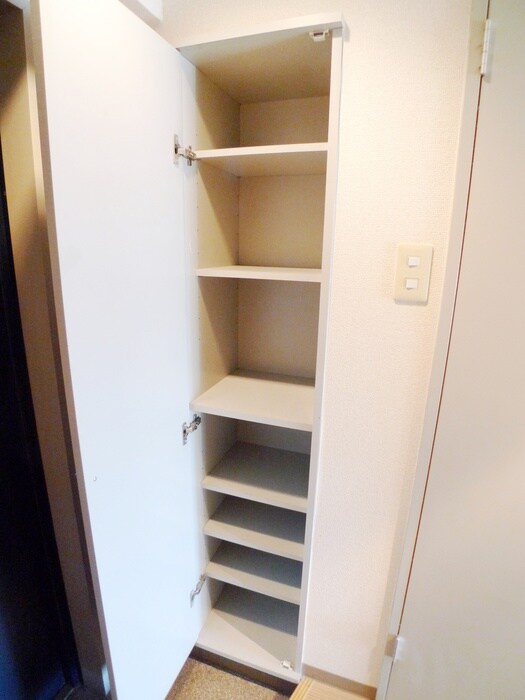 物件内観写真19　(靴箱)