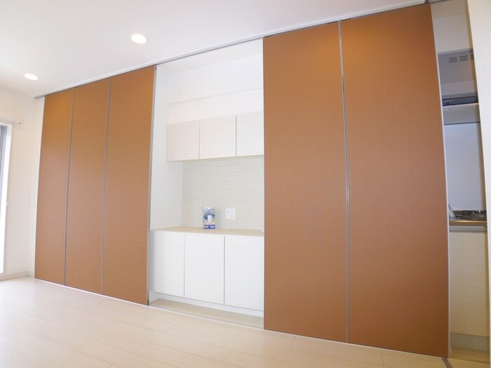 物件内観写真12　(収納)