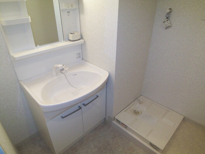 物件内観写真8　(洗面)