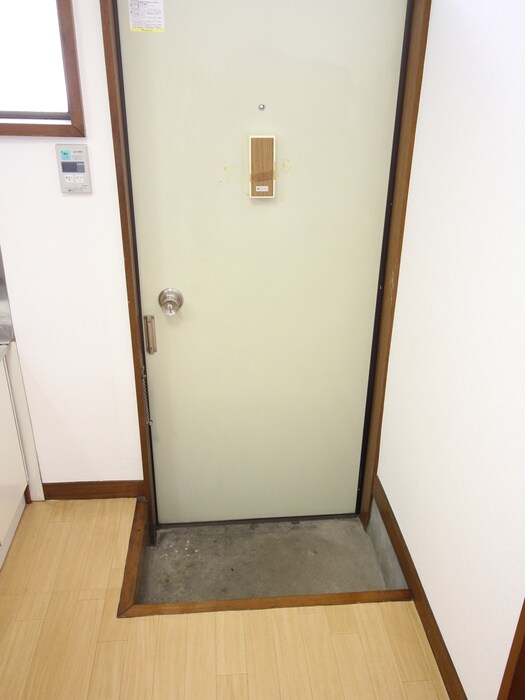 物件内観写真19　(玄関)