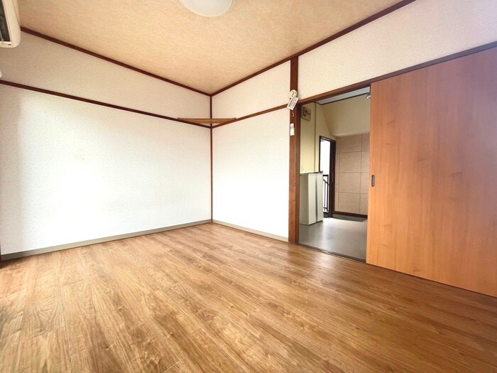 物件内観写真10　(居室)