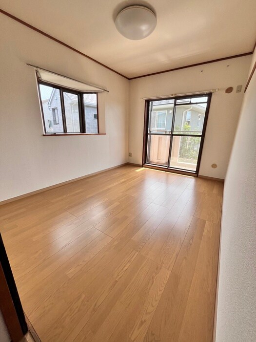 物件内観写真15　(居室)