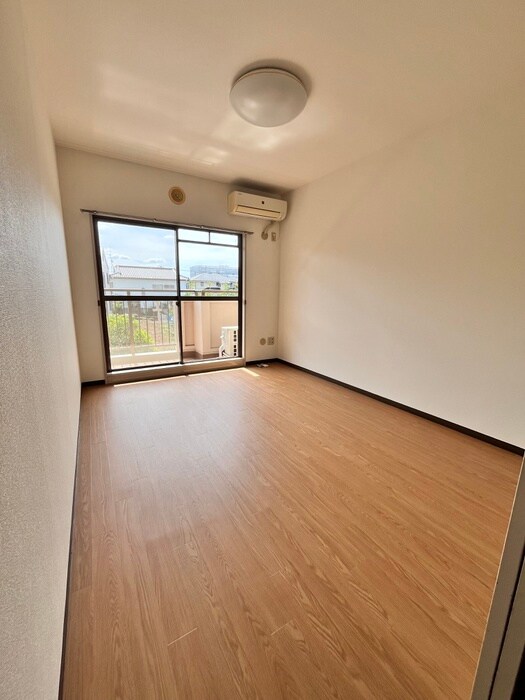 物件内観写真17　(居室)