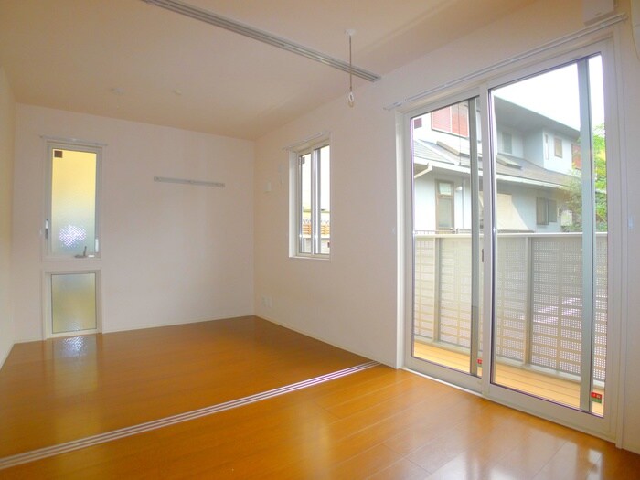 物件内観写真9　(ベランダ・バルコニー)