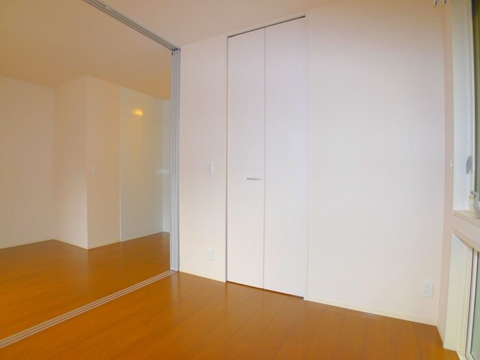 物件内観写真21　(廊下)