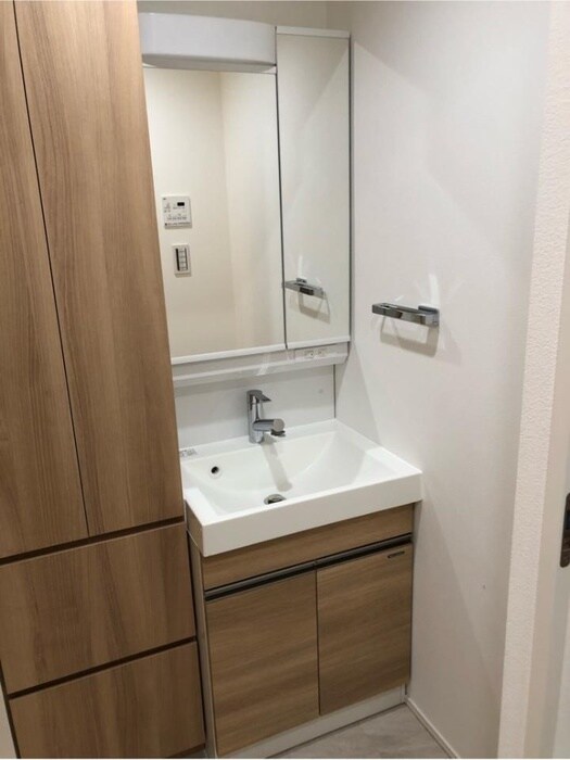 物件内観写真12　(洗面)