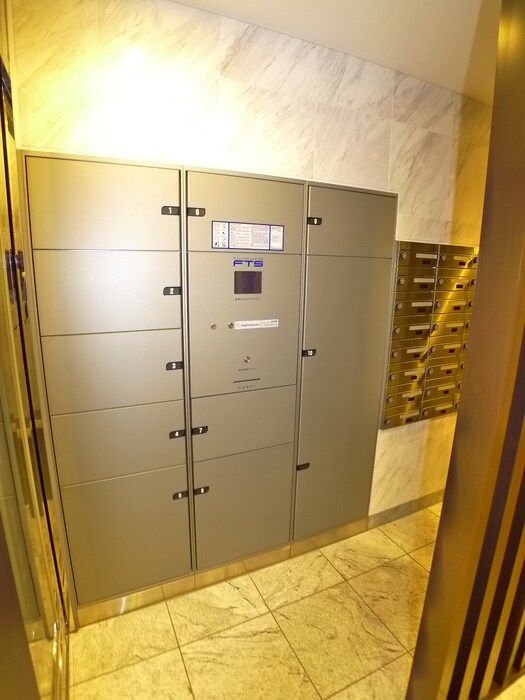 物件外観写真6　(建物設備)