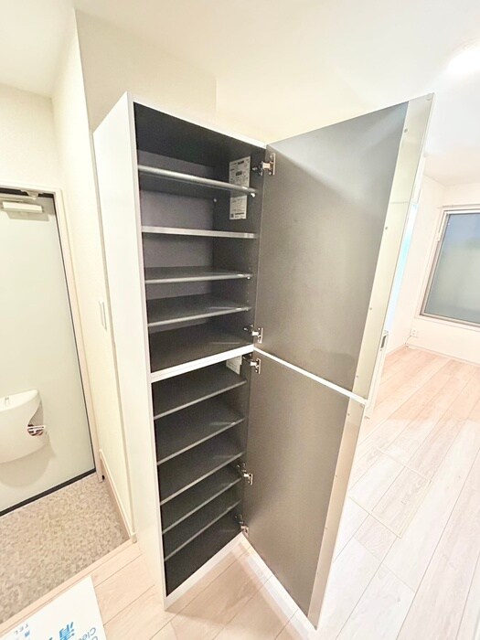 物件内観写真15　(靴箱)