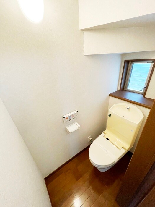 富士本1丁目戸建のトイレ