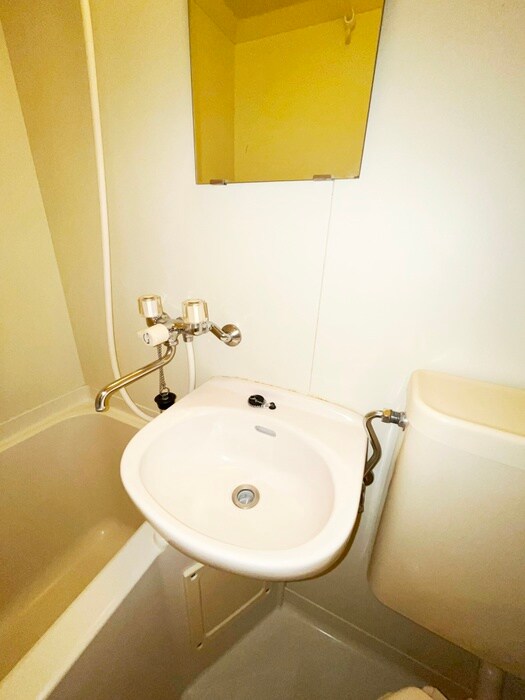 物件内観写真12　(洗面)