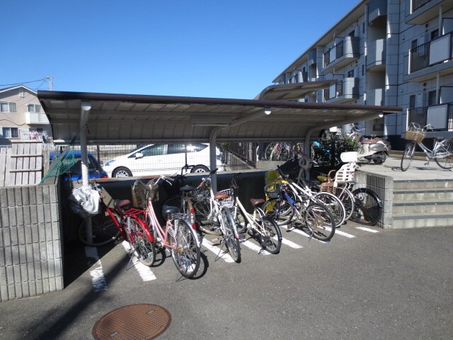 物件外観写真3　(駐輪場)