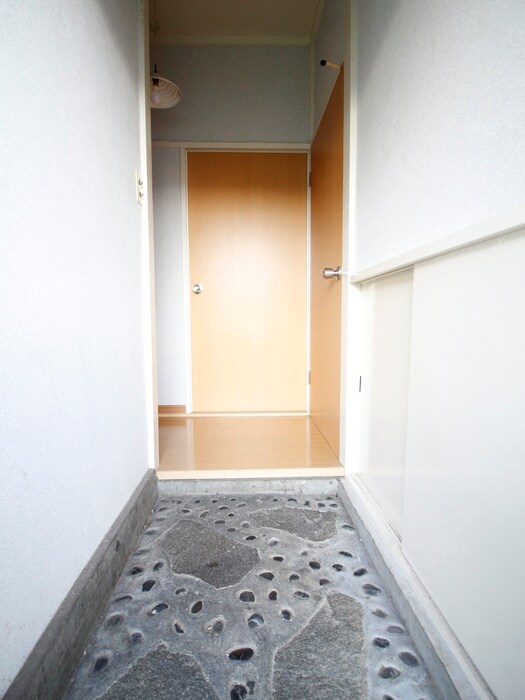 物件内観写真14　(玄関)