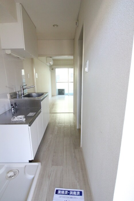 物件内観写真20　(廊下)