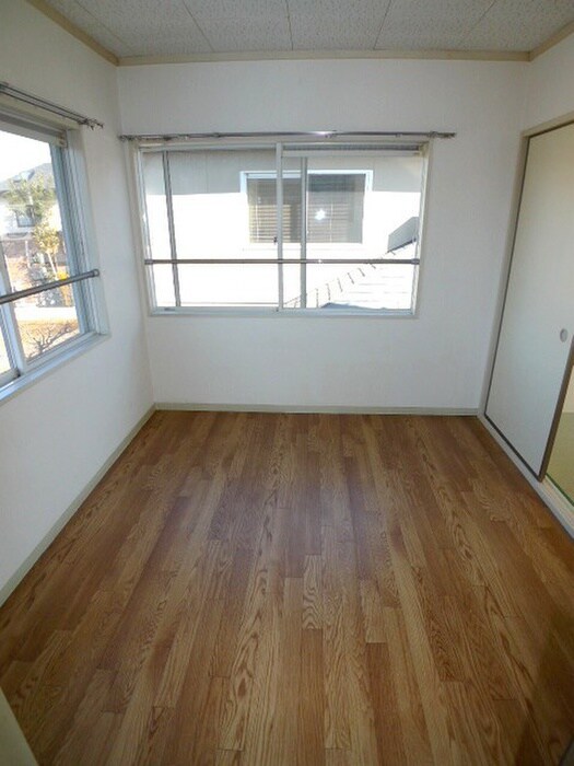 物件内観写真10　(収納)