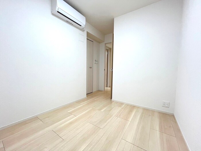 物件内観写真3　(居室)