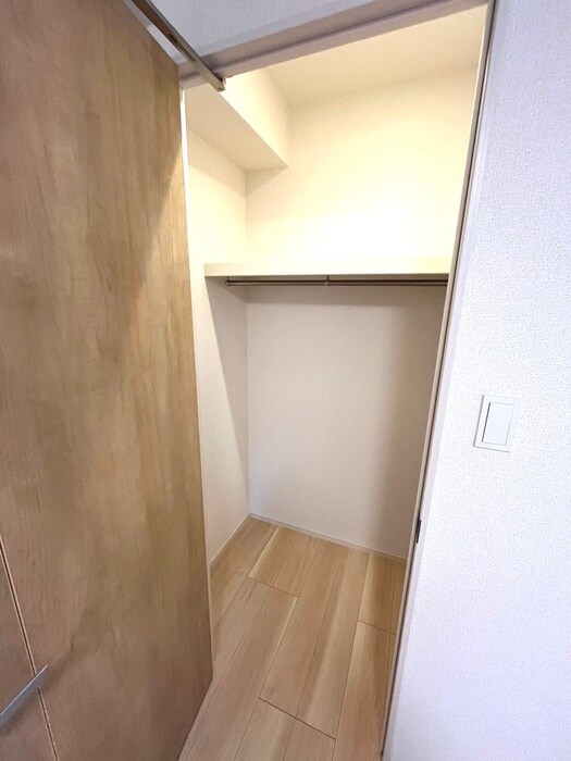 物件内観写真6　(収納)